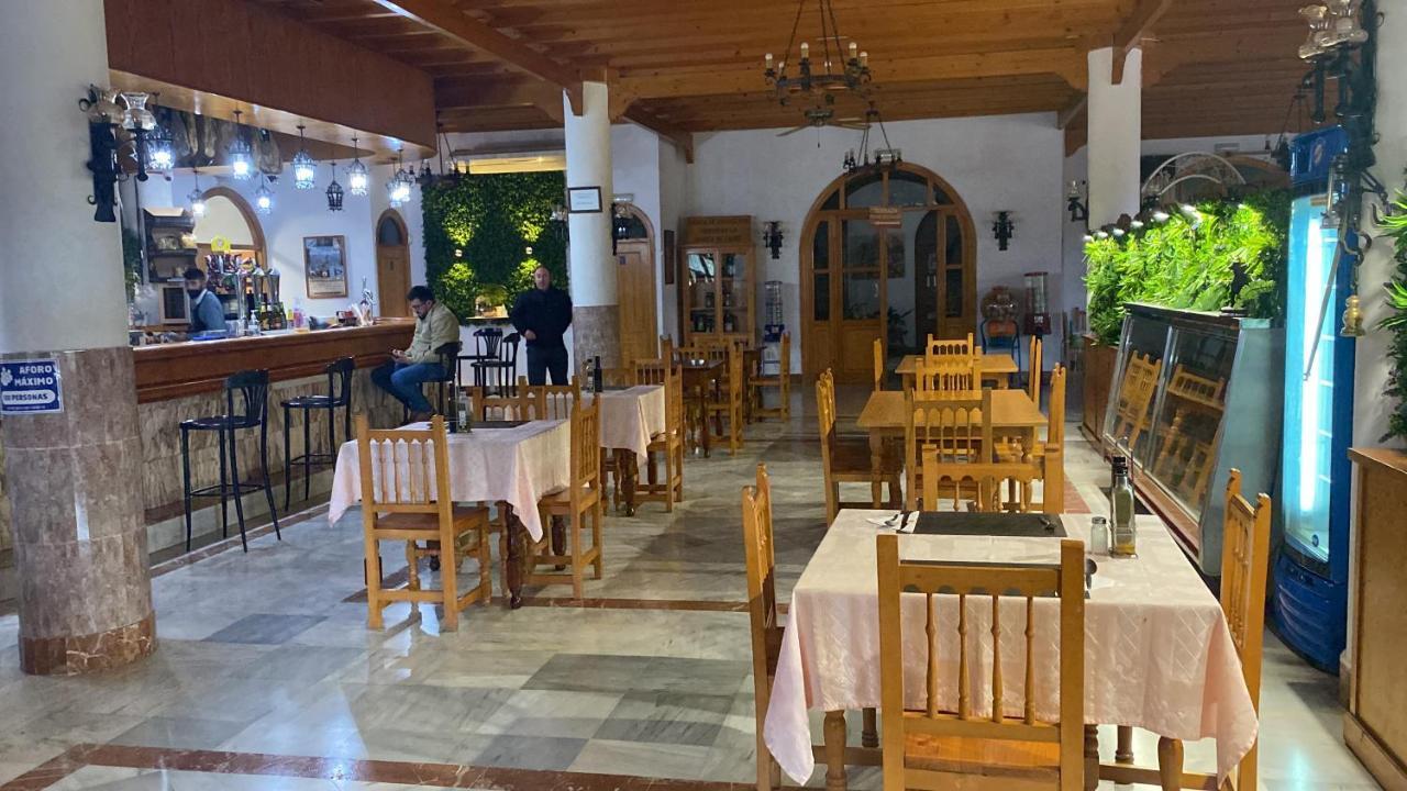 Hotel Meson Fuente Del Pino Olvera Exteriér fotografie